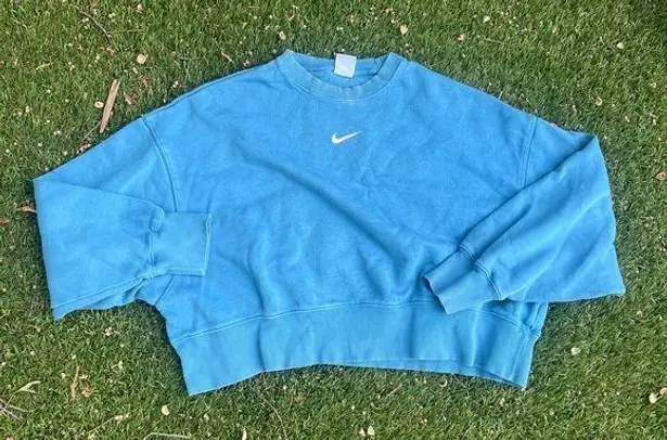 Nike Center Swoosh Cropped Sweatshirt