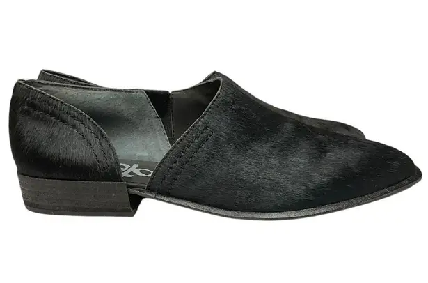 OTBT Black Calf Hair Coyote Slip On Shootie Size 8.5M Low Heel Minimalist