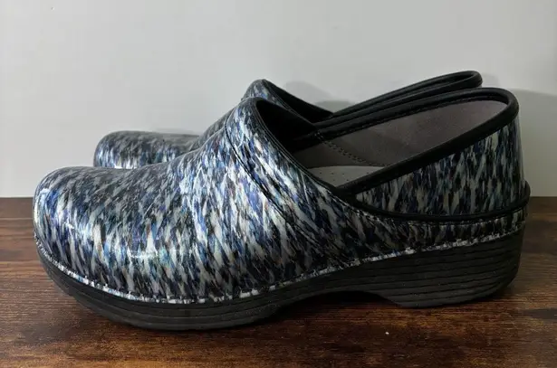 Dansko Pro LT Clogs Women's Size 10.5 US, 41 EU Blue Silver Black Patent Leather