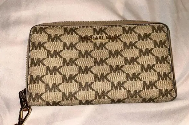 Michael Kors  Monogram Wallet EUC with removable wrist strap - Image 1