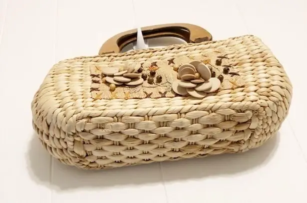 🔵 SALE 3/$25 SUN N SAND WICKER FLORAL TAN SATCHEL PURSE WOOD