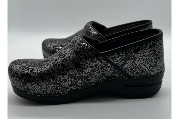 Dansko Professional Clogs Size 40 Floral Metallic Nursing Excellent Condition