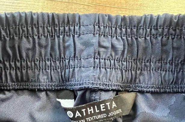 Athleta  Brooklyn Textured Navy Blue Camo Jogger Pants Size 6