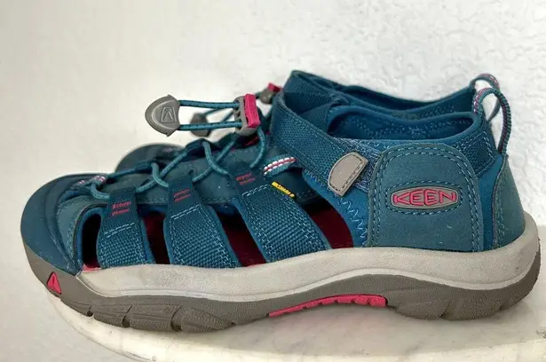 Keen Newport H2 Deep Lagoon Blue Pink Womens Size 5