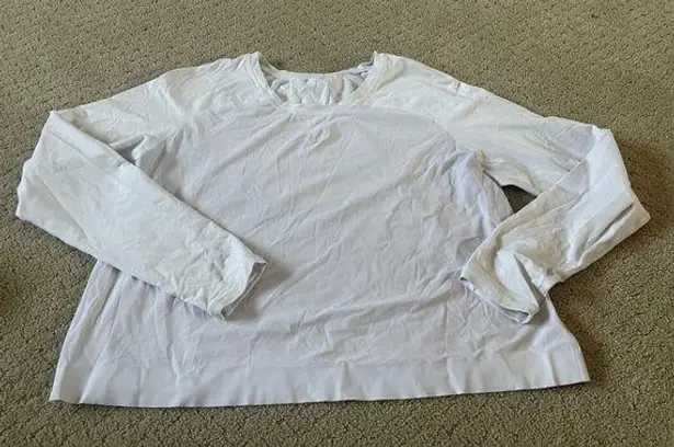 Lululemon  White Long Sleeve Shirt Size 6 Bin 33