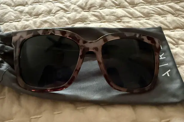 Tortoise Shell Women's Sunglasses Brown