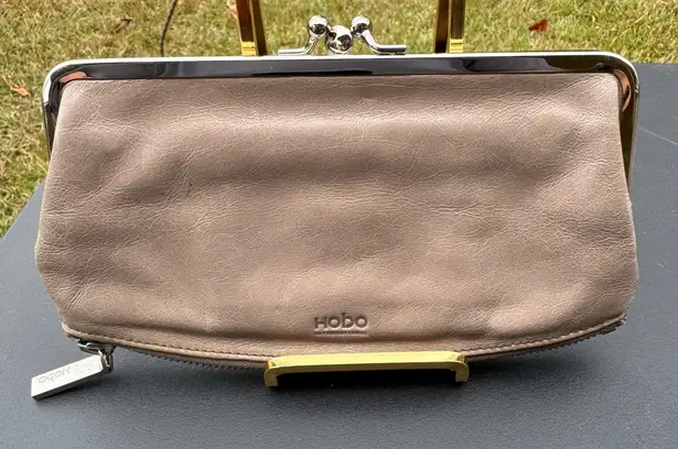 Hobo International Wallet Clutch In Gray Or Taupe Color With Lot Of Compartment Tan - Image 1