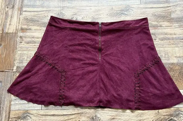 Bishop and Young  Faux Suede braids A-Line Mini Skirt LARGE Burgundy purple