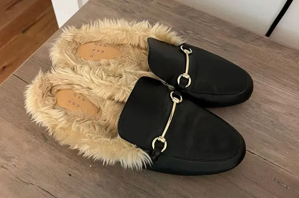 Fuzzy Mules Size 7