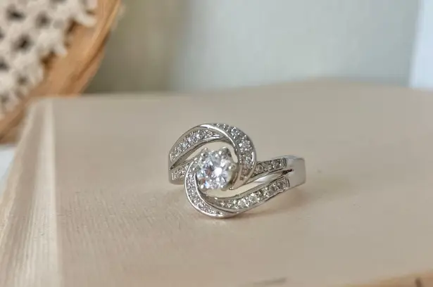 Intertwined Bypass Swirl Silver Round Ring “Aramis” Classic Elegant Glam Sparkly Jewelry