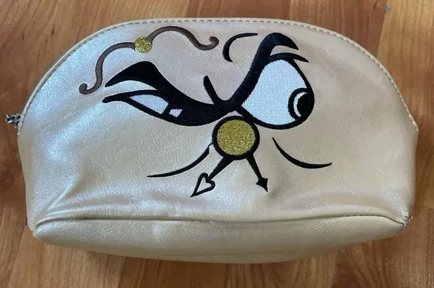 Collectable Danielle Nicole Disney Beauty And The Beast Cogsworth Makeup Bag