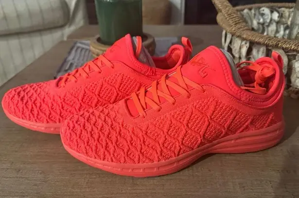 APL Womens TechLoom Phantom Parade Impulse Red Size 11 New in Box MSRP $185 SOO