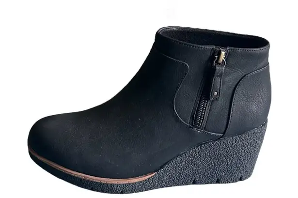 NWOT Dr. Scholl's Women's Bianca Black Suede Wedge Booties Size 7.5 Ankle Boots