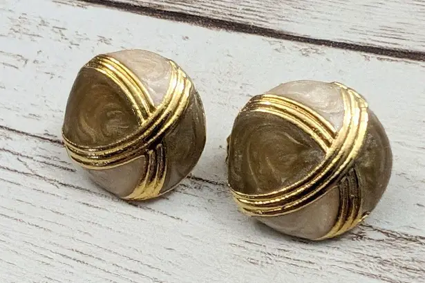 Vintage Clip On Earrings