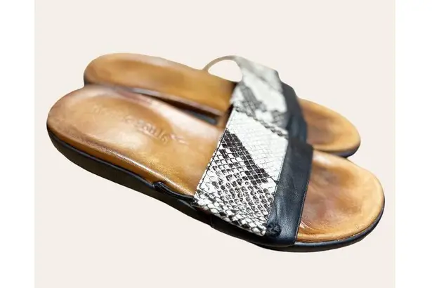 Gentle Souls Black Snake Print Leather Slip On Open Toe Slide Sandals Size 8