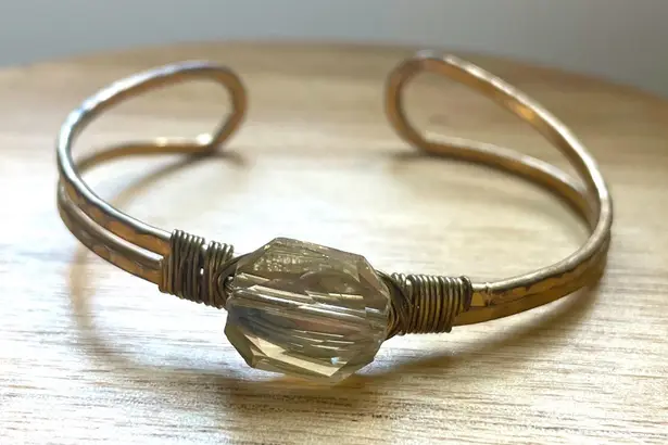 None Gold Tone Hammered Metal Adjustable Bangle Wire Bracelet Crystal Boho Chic