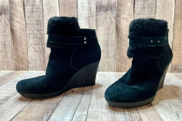 UGG Antonia Black Suede Fur Cuffed Wedge Boot Bootie sz 9 Retails $200