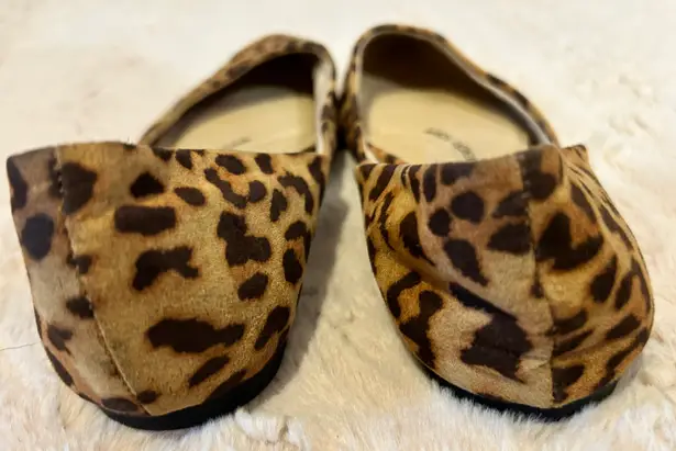 Time & Tru  Memory Foam Animal Print Flats In Size 6 thumbnail 10