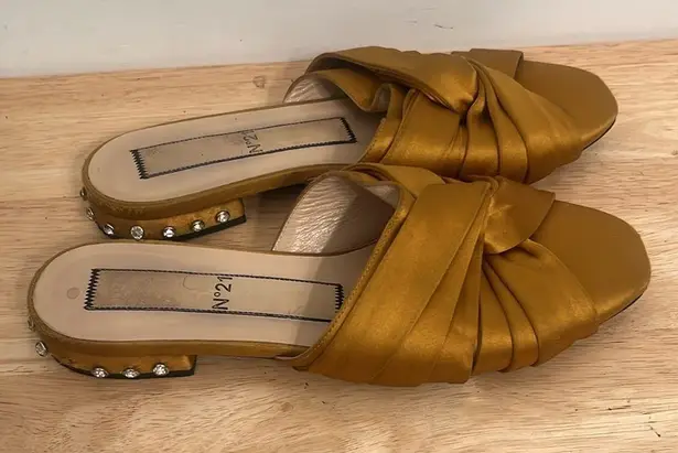 No21 satin knot Mustard yellow mule with rhinestones Pink Size 6