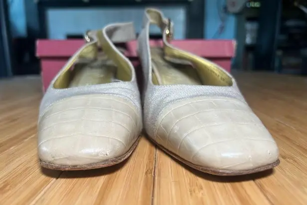 Bruno Magli Cream Canvas Band Slingback Heels with Cap Toe Size 10 White