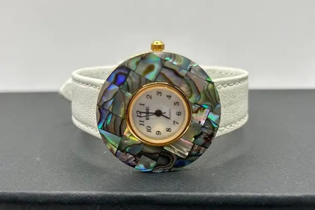 L. A. EXPRESS MOTHER OF PEARL LADIES LOGO WATCH White Leather Strap