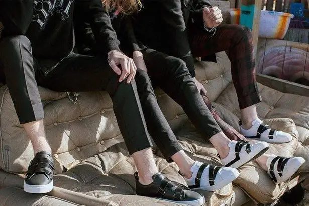 Valentino Garavani V-Punk red leather belted low-top sneakers size IT 37 US 7