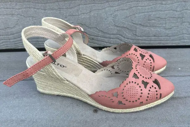 NEW Rialto Wedge Heels Sandal Campari Espadrille Lace Crochet Design NWOT Tan Size 10