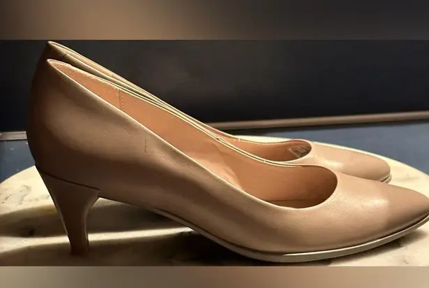 Ecco Danish Taupe Color Kitten Heel. Sleek Style US Sz 10 Sz EUR 41.