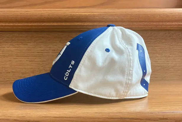 NFL Apparel Indianapolis Colts One Size Fits All Fitted Hat