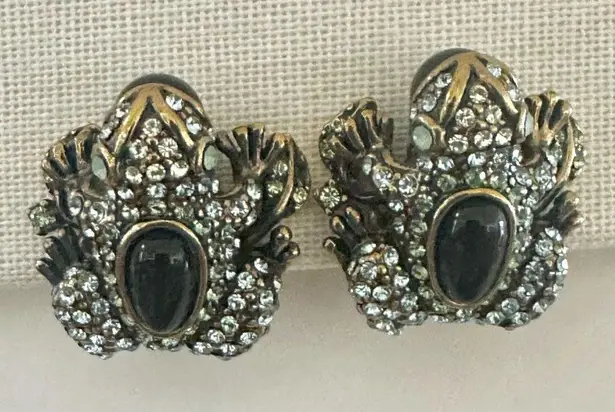 Heidi Daus Leaping Frog Clip