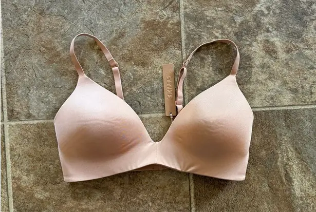 SKIMS Wireless Form Lightly Lined Bra Size 34C Ochre