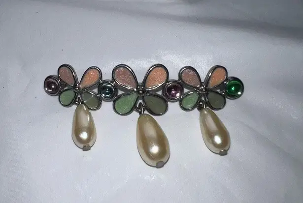 The Bar Vintage Enamel Flower and Faux Pearl Pin