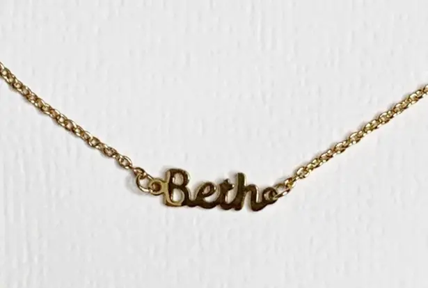 Marina De Buchi “Beth” Personalized Name Necklace