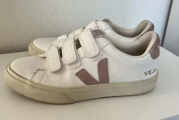 VEJA Recife Velcro Strap Sneakers in White and Pink