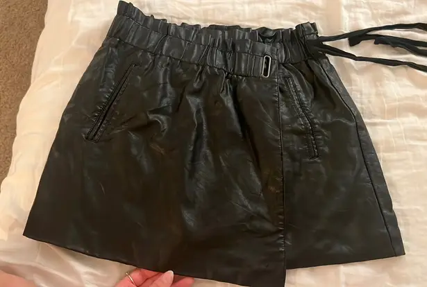 Jolt Leather Skirt