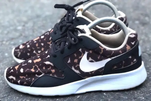 Nike Cheetah Leopard Print Shoes Multiple Size 7 35 61 Off Retail From JypsiRein