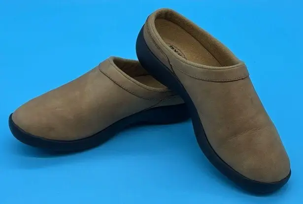 Ryka Nubuck Leather Camel Comfort Clogs Women Size 10M