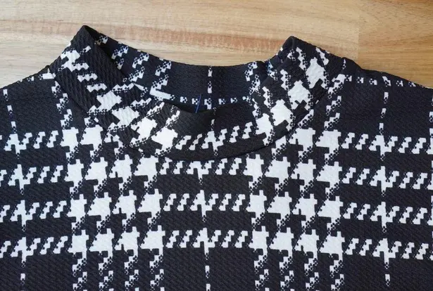 Houndstooth Mock Turtleneck Knit Jumper Top 3/4 Sleeves Black White Size XS