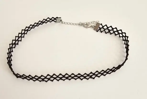 Black thread Y2K choker necklace Silver