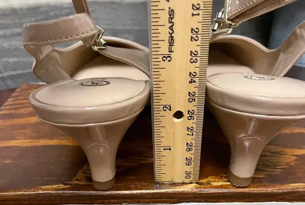 Bella Vita Kitten Heel Pumps - Scarlett II Nude Patent Size 9W