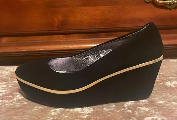 Pilcro and the Letterpress ANTHRO Black Tan Trim 2.75” Wedge Heels $150 VGUC 7