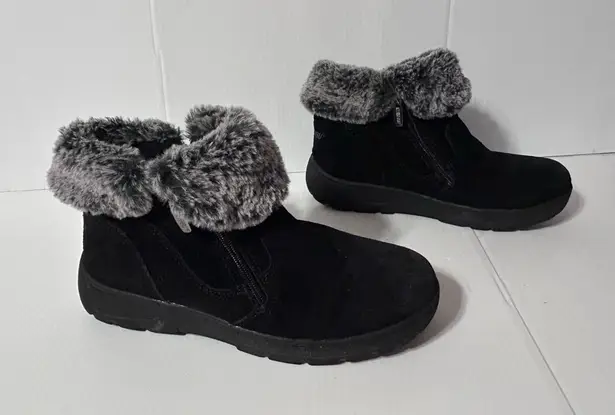 Khombu black suede winter booties women size 8 M