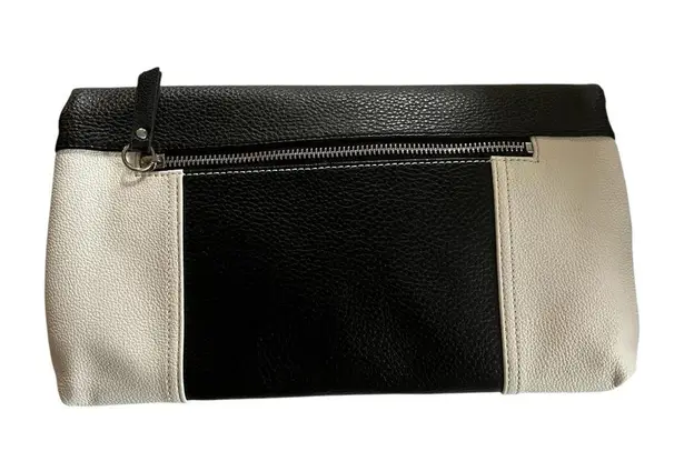Clarks’s Leather Black and White Clutch Bag NWOT
