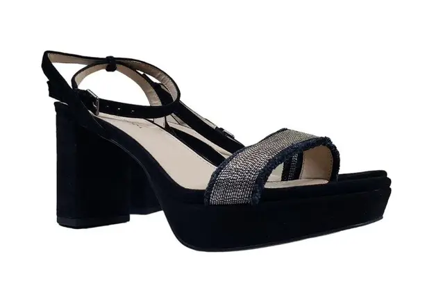 Pelle Moda Womens 8 Ames Leather Sandal in Black NEW