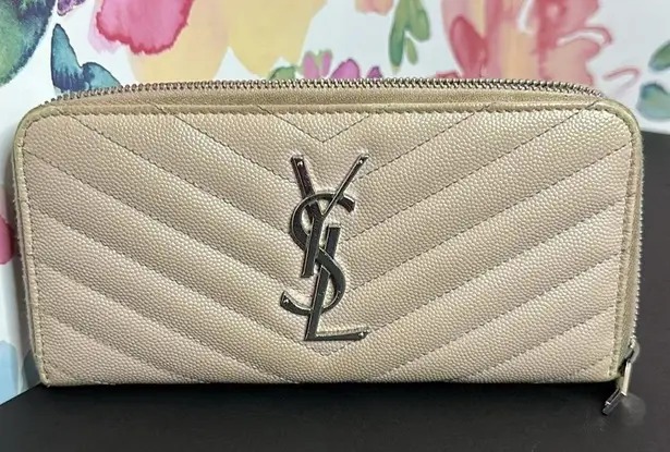 Saint Laurent 💯Authentic YSL Full Zipped Long Wallet🍀