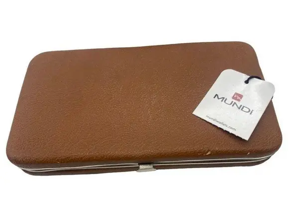 Mundi Munda snap box wallet tan brown NWT