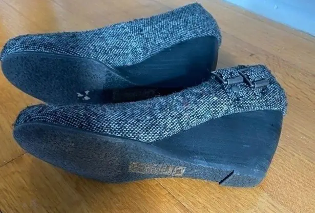 blowfish  Grey Black Tweed Wedges with Buckles