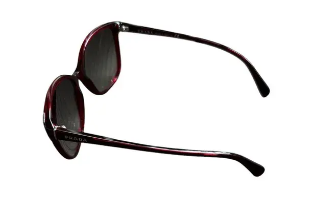 Prada  Sunglasses SPR 01O in Red