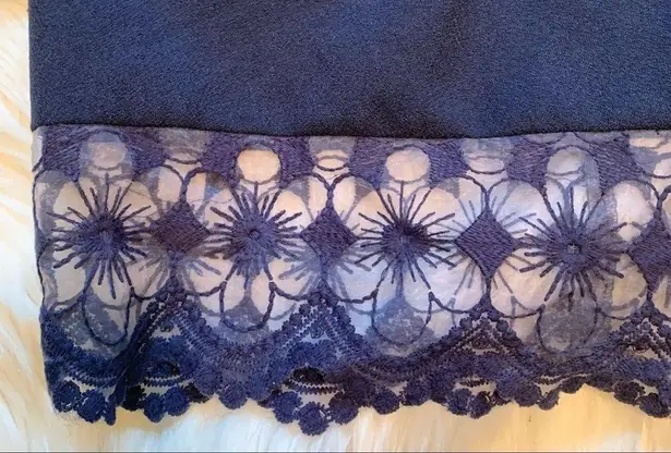 Jun & Ivy Francesca’s Lace Trim Skirt Navy Blue S