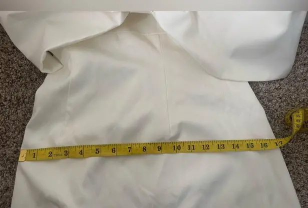 Saturday. Queen BOW OFF